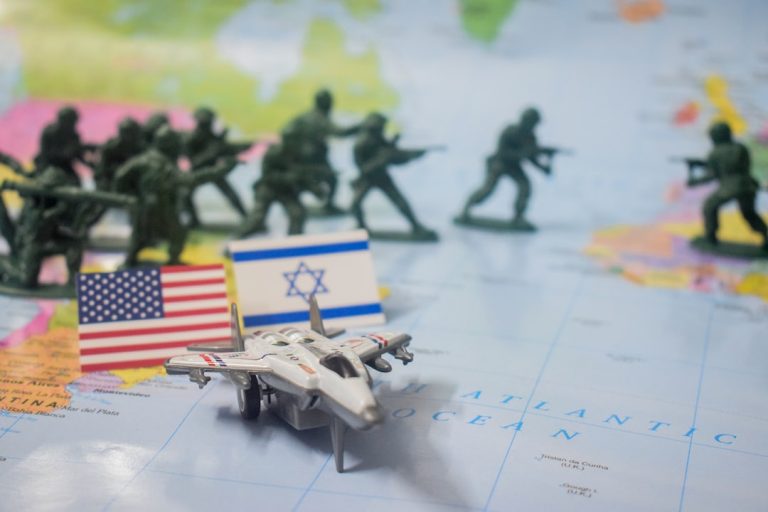 israeli tech firm - Israeli Tech Firm Monday.com Cuts Workforce by 20% Amid 50% Share Decline
